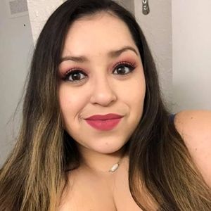 Meet your Posher, Enedina